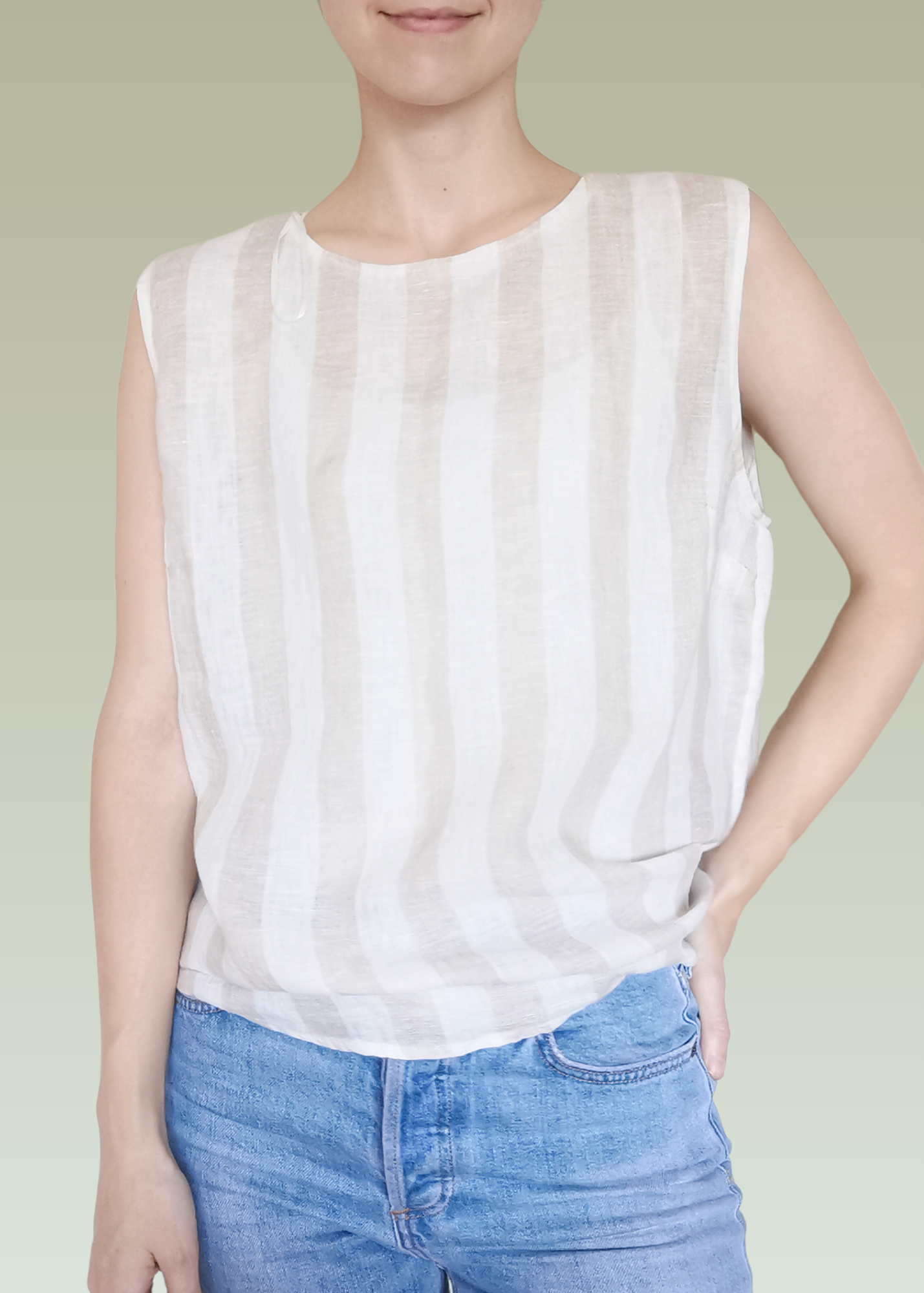 Charlie Paige Linen Top (M)
