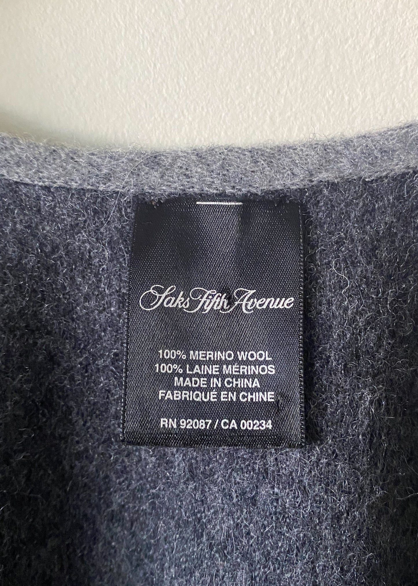 Sask Fifth Avenue Merino Wool Shawl (OS)