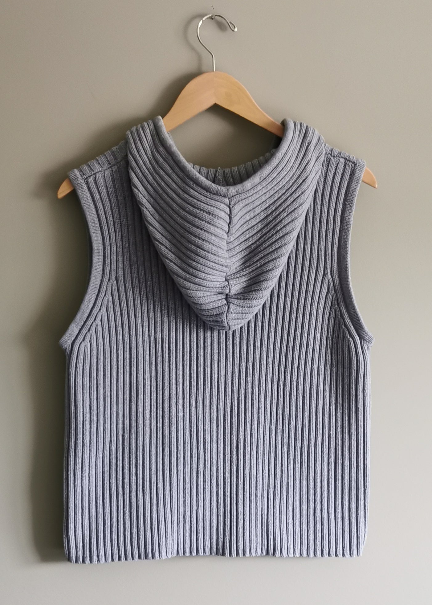Relativity Cotton Vest (L)