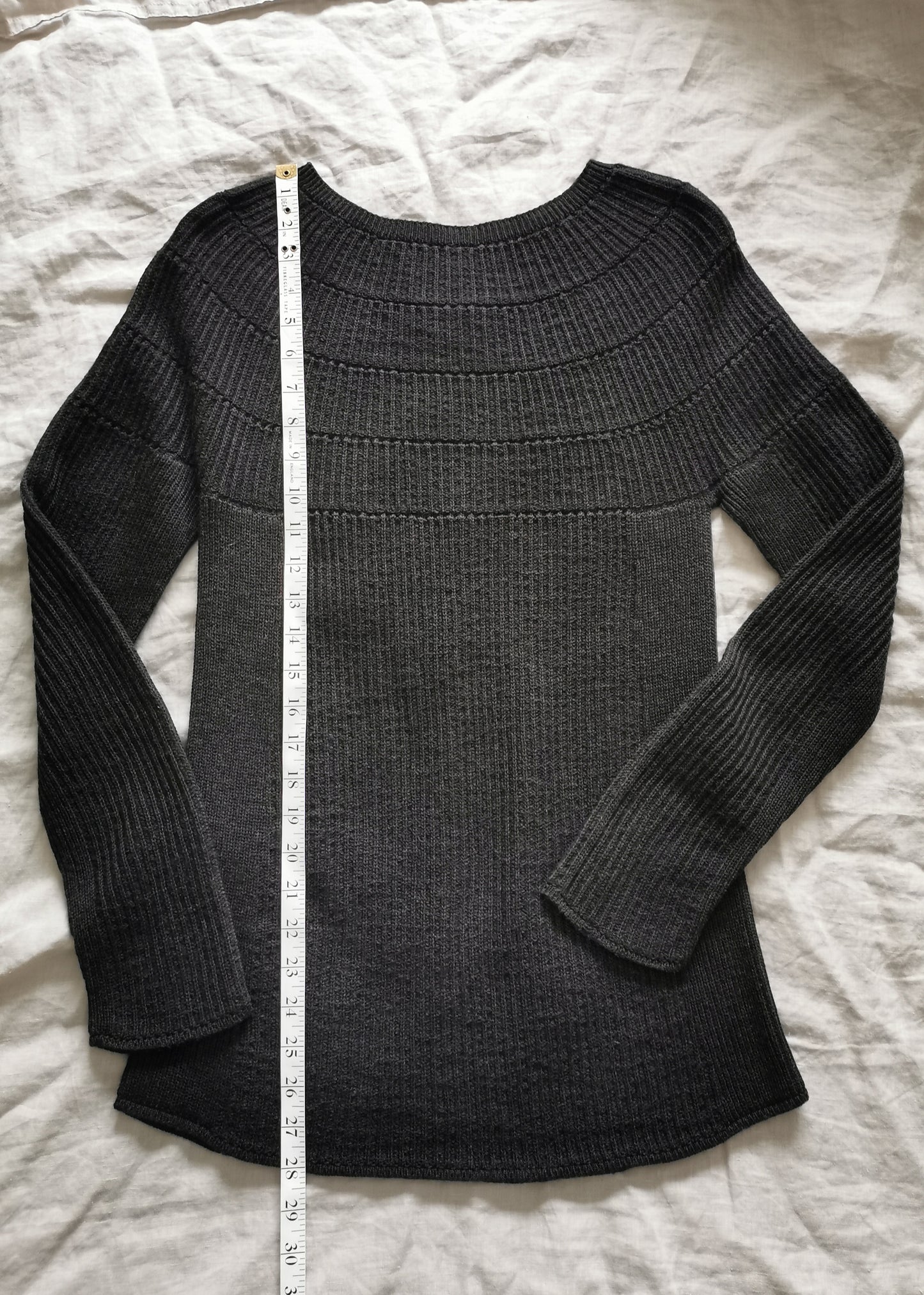 Erdaine Merino Wool Sweater (M)
