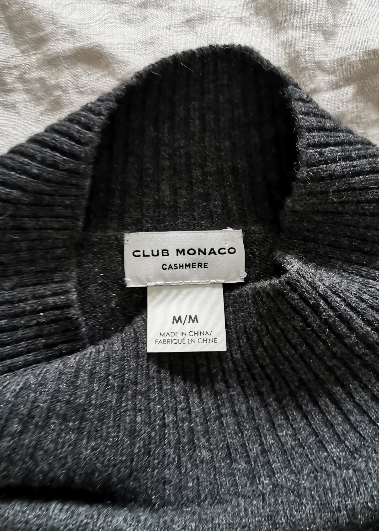 Club Monaco Cashmere Sweater (M)