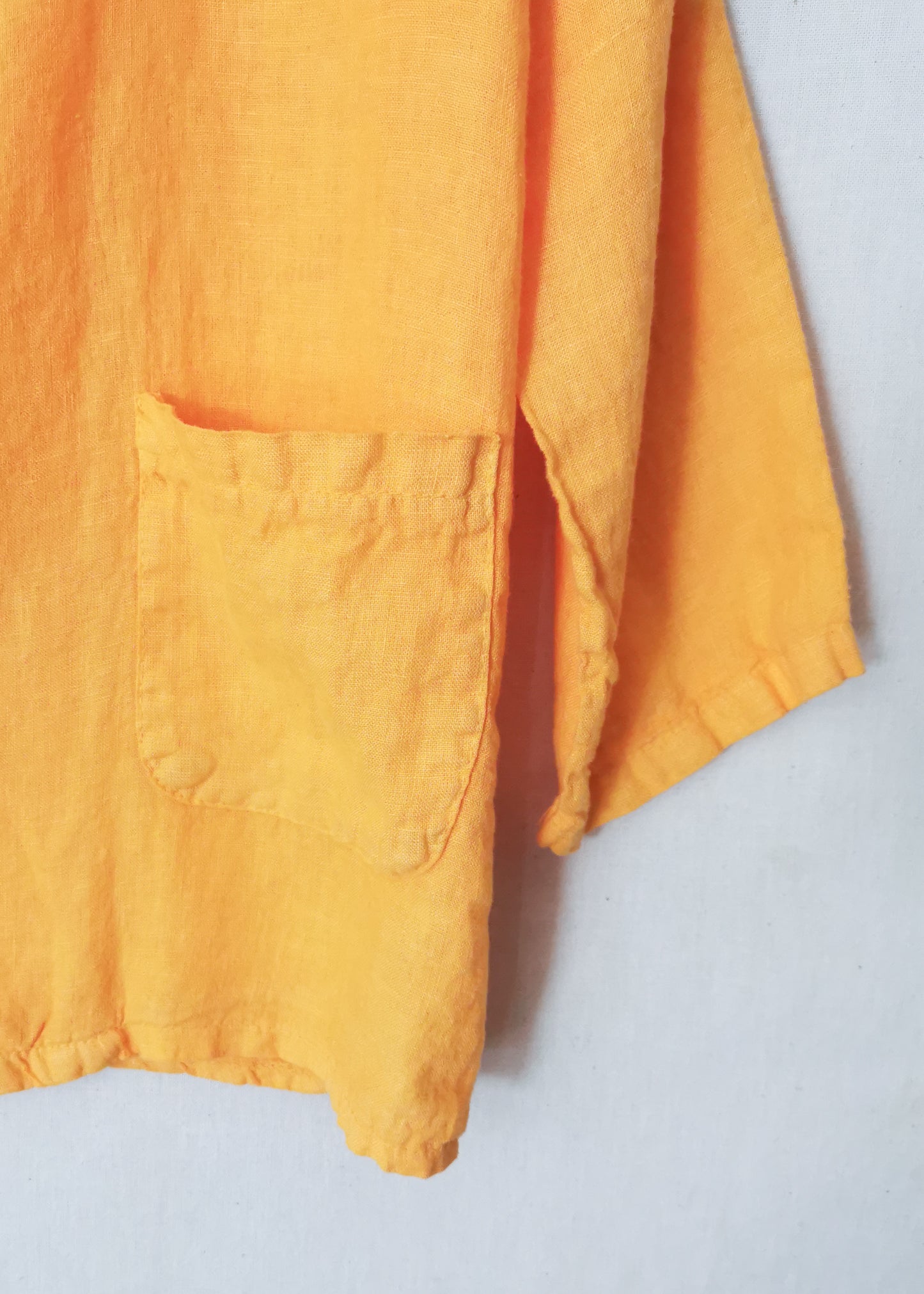 Sunny Studio Paris Linen Blazer (S/M)