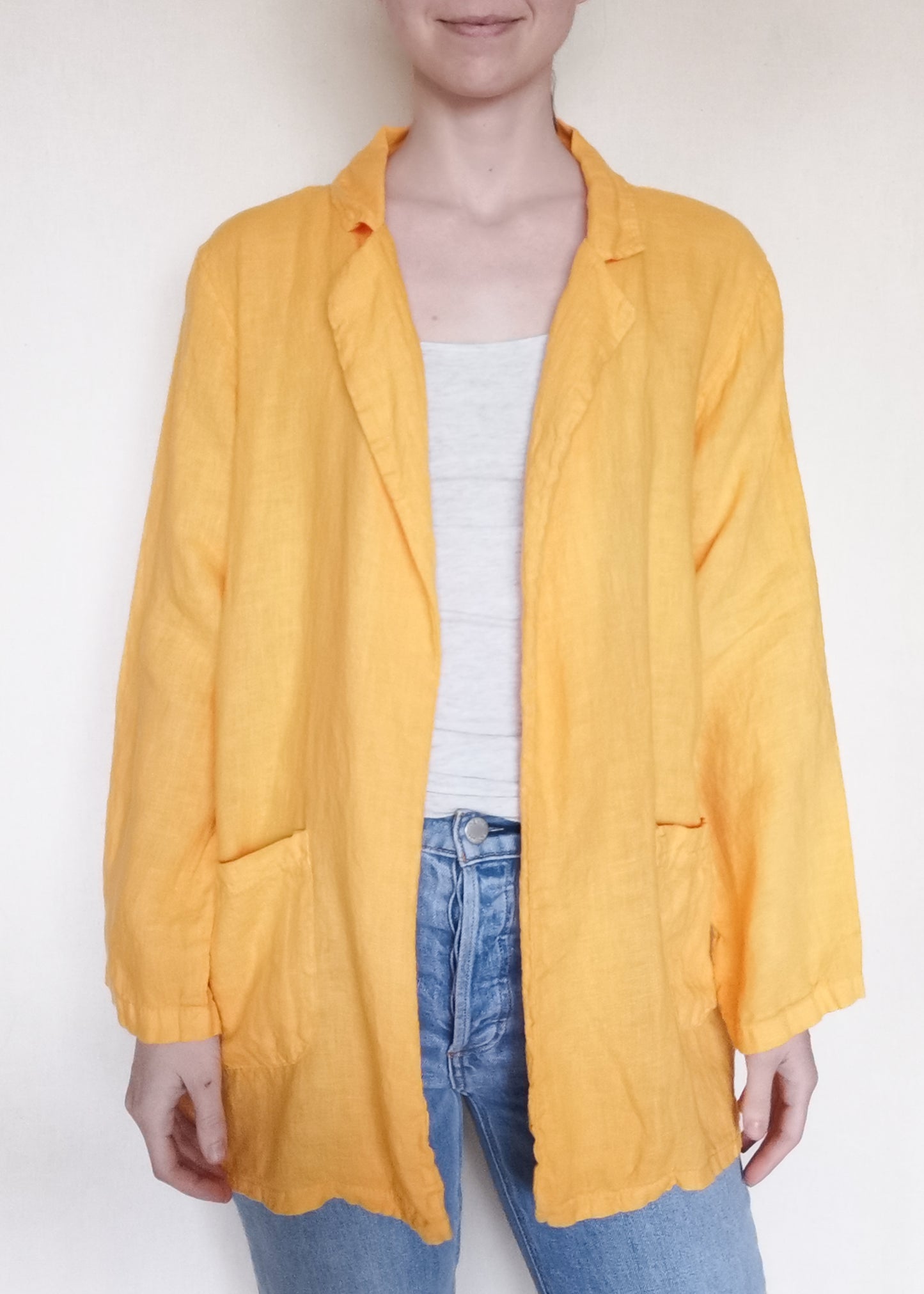 Sunny Studio Paris Linen Blazer (S/M)