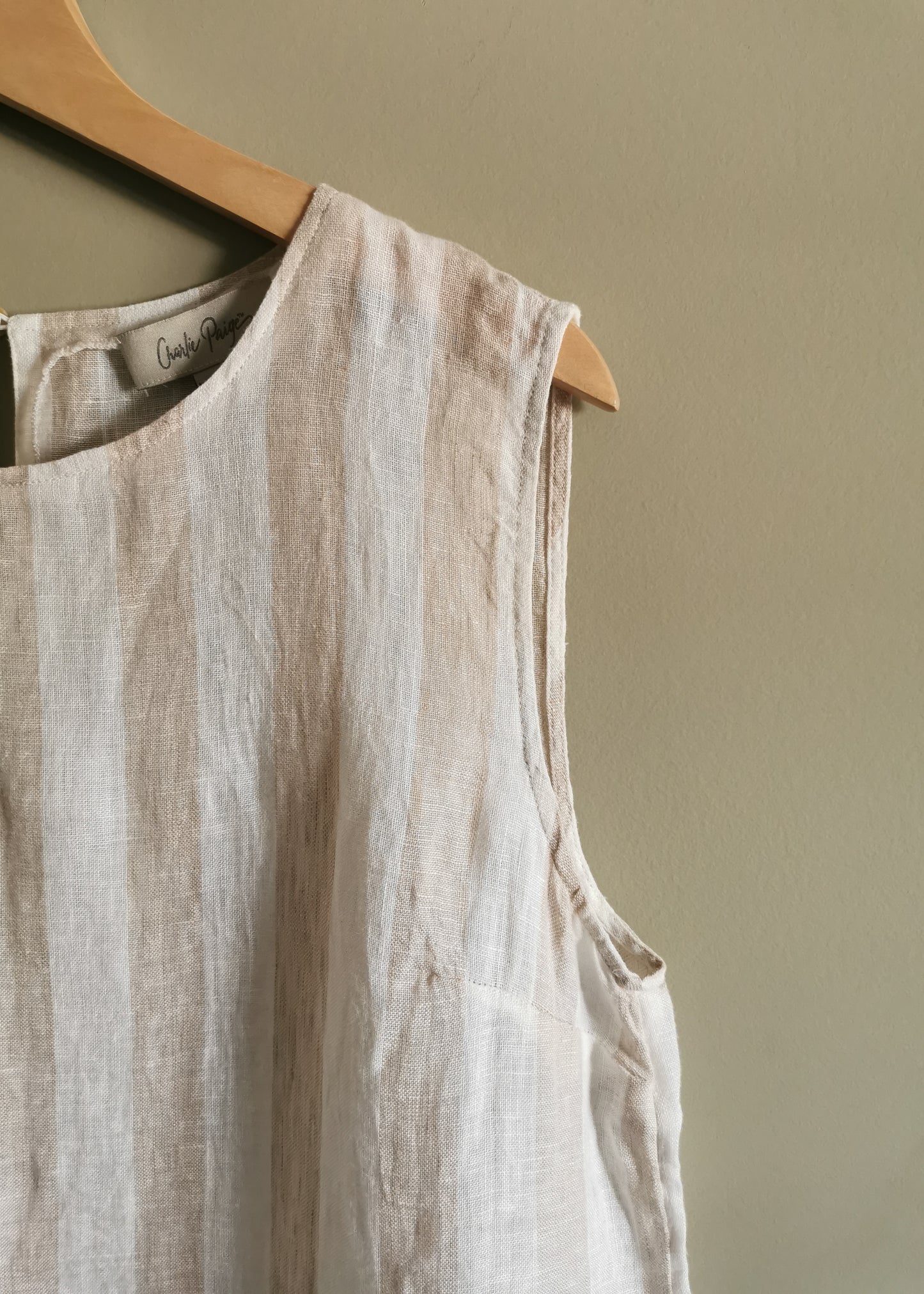 Charlie Paige Linen Top (M)