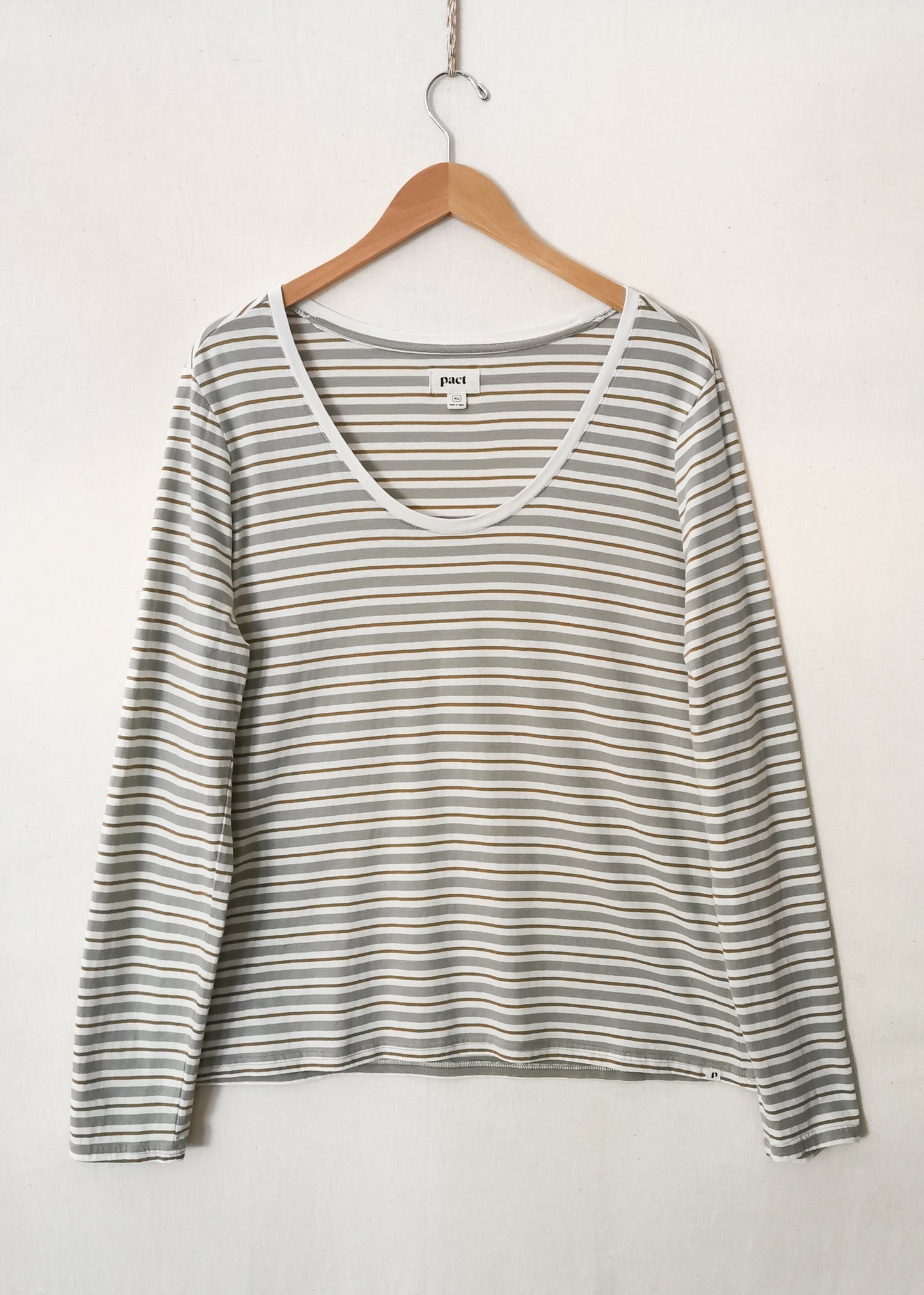 Pact Organic Cotton Top (XL)