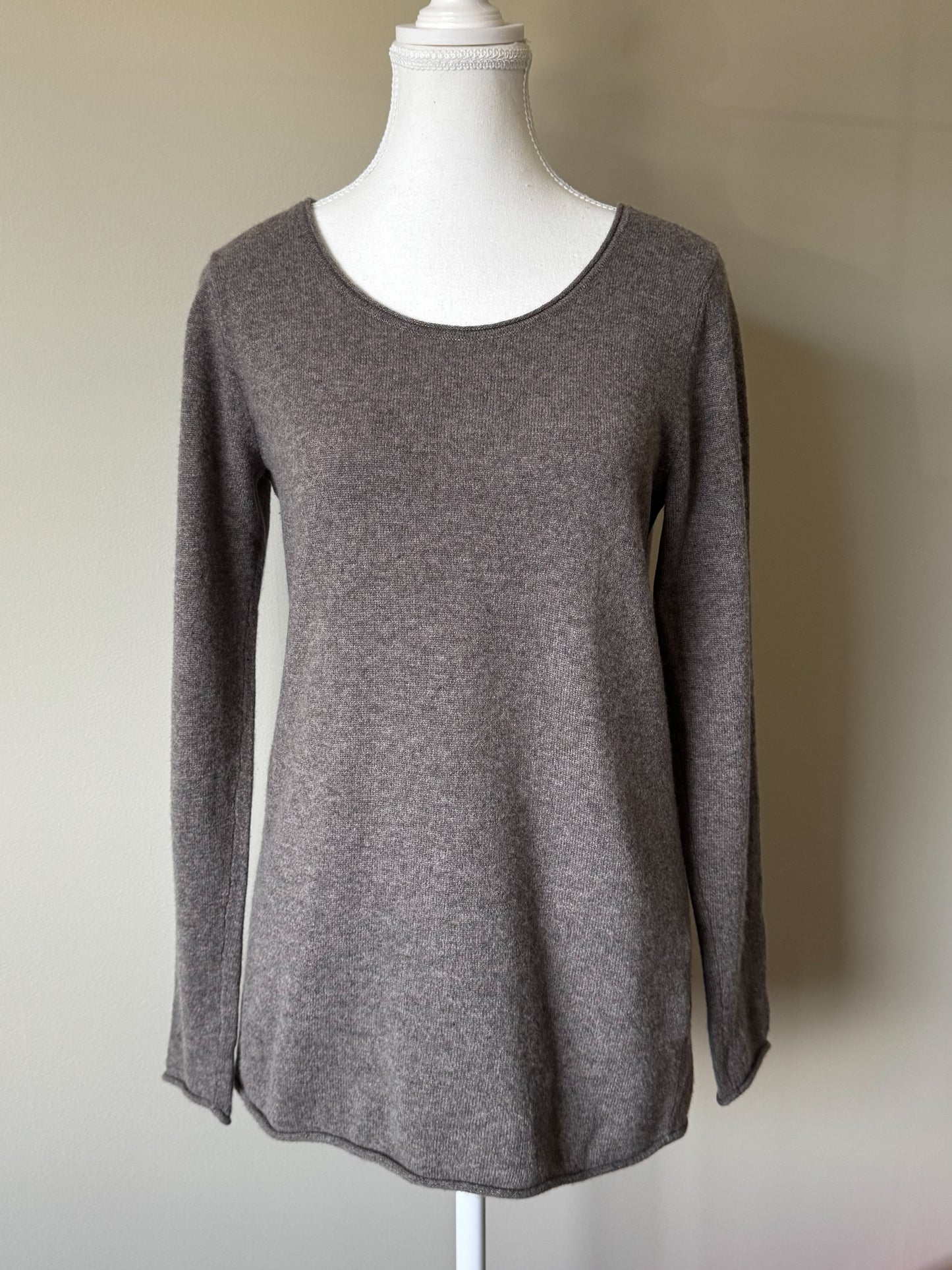 Club Monaco Cashmere Top (M)