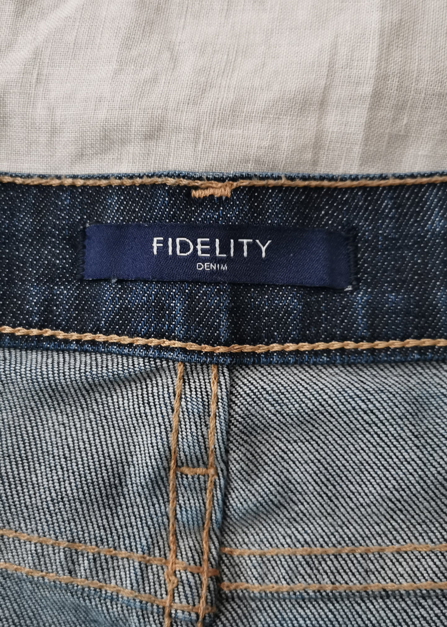 Fidelity Denim Cotton Flower Embroidered Mitch Slouchy Tapered Jean (28)