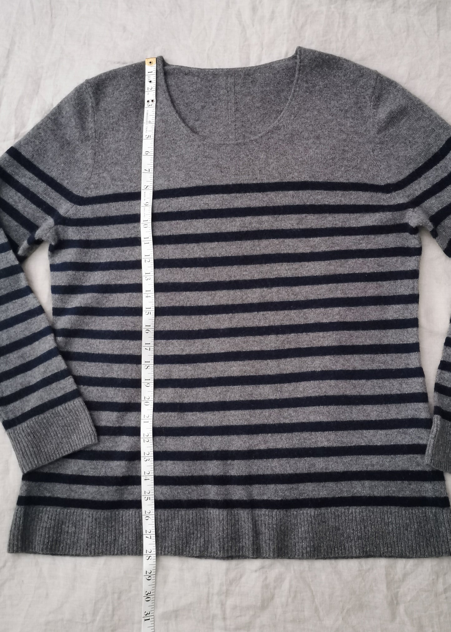 Cashmere Sweater (L)