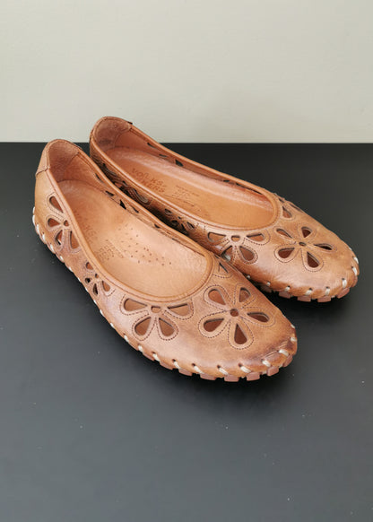 Volks Walkers Spring Step Rayley Slip On (38)