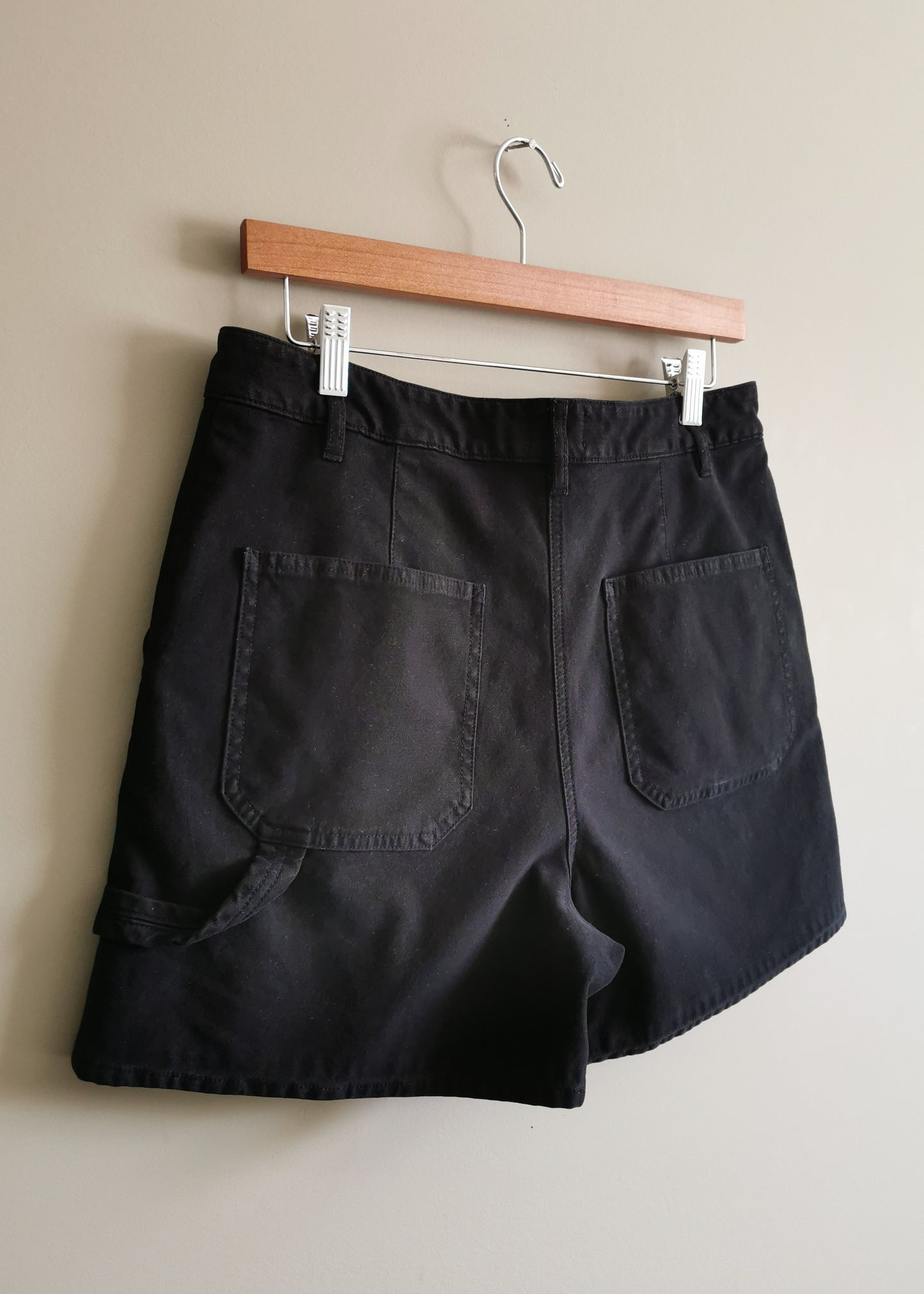 Wilfred Free Cotton & Lyocell Shorts (12)