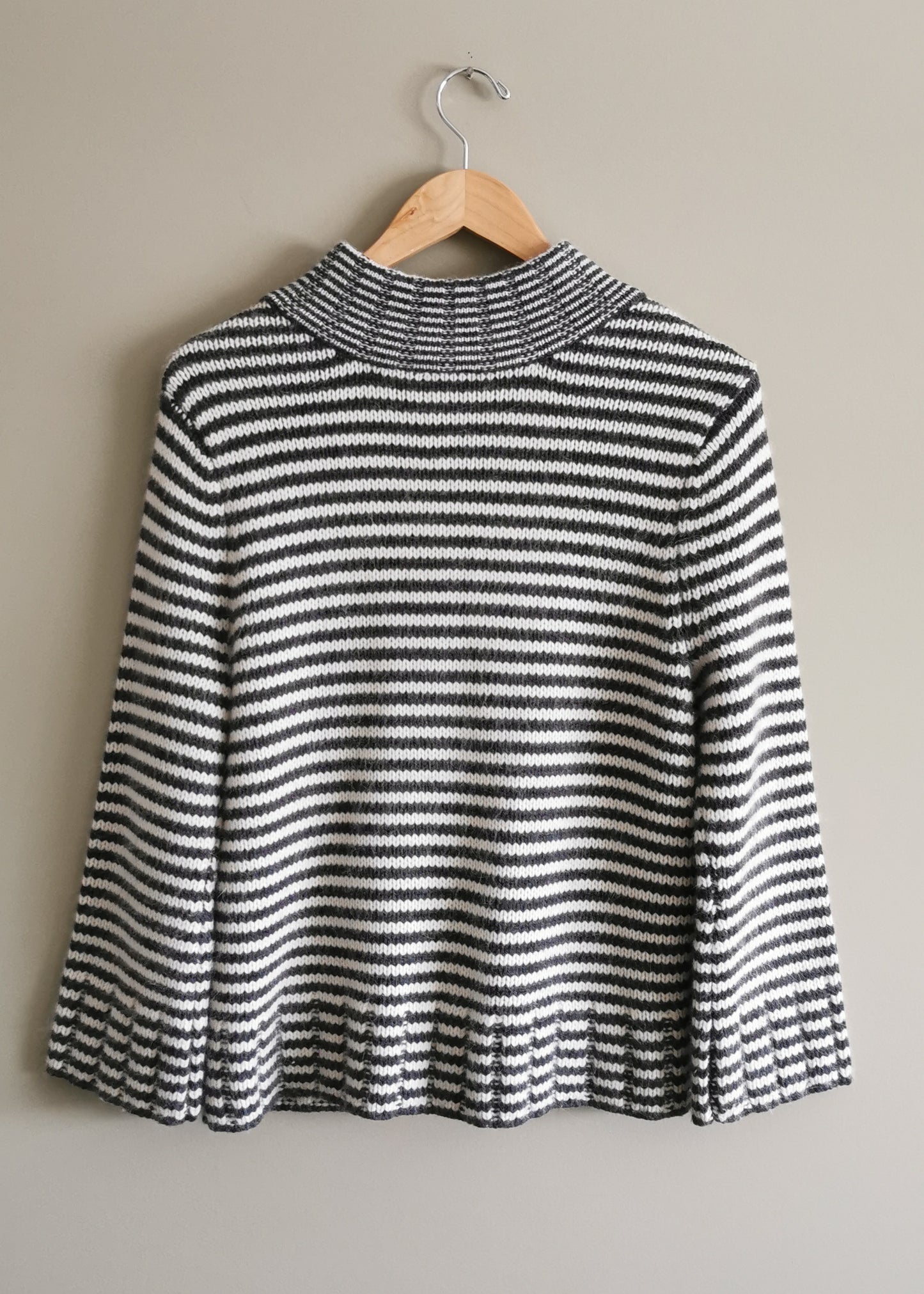 Talbots Merino, Lambswool & Angora Sweater (L)