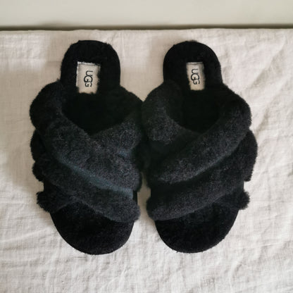 UGG "Scuffita" Slippers (6)