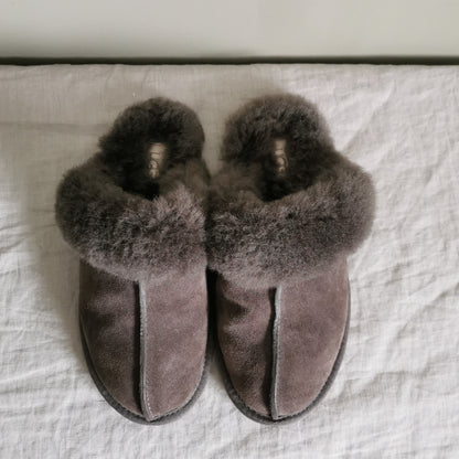 UGG "Scuffette ll" Slipper (6)